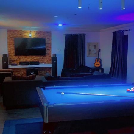 Maleeks Apartment Ikeja "Shared 2Bedroom Apt, Individual Private Rooms And Baths" Lagos Eksteriør billede